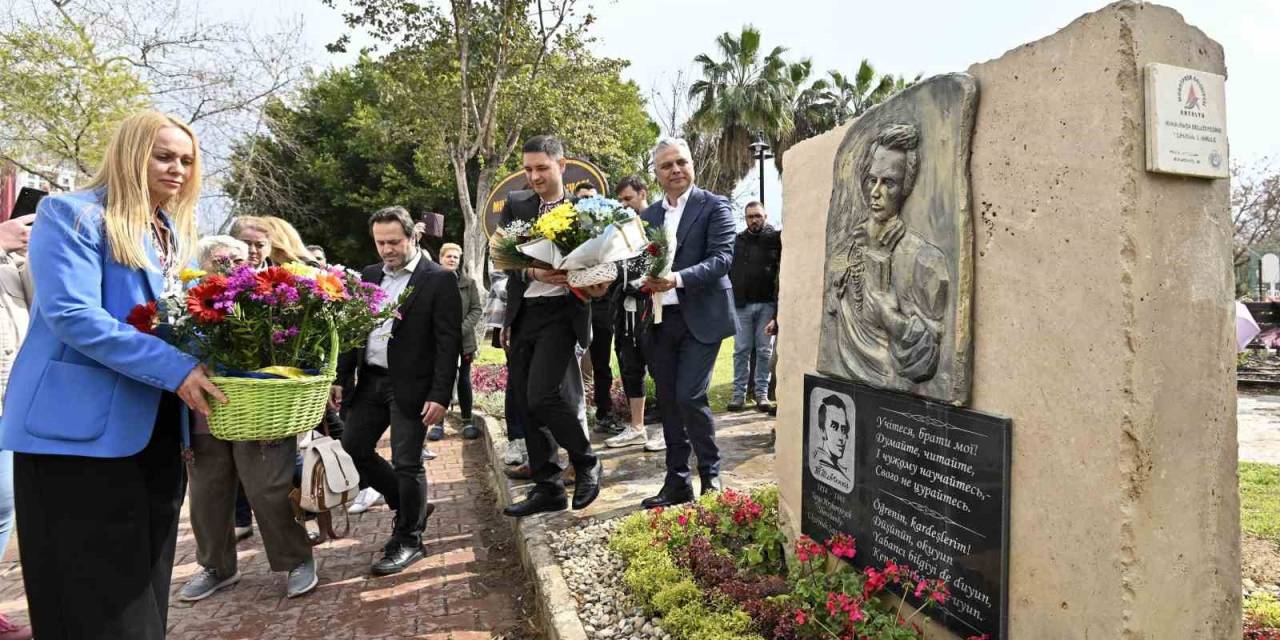 Ünlü Şair Shevchenko’yu Andılar