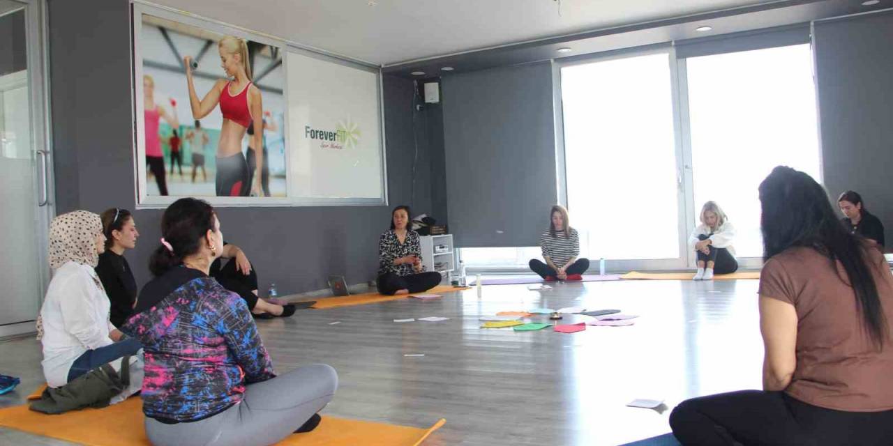 28 Yıl Boyunca İsviçre’de Yaşayan Gurbetçi, Depremzedeleri Hayata Tutundurmak İçin Türkiye’ye Döndü