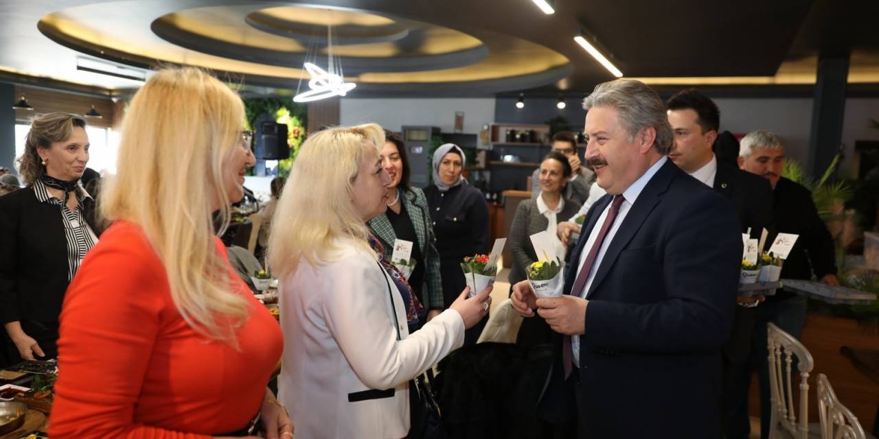 Başkan Palancıoğlu; Kadın Personeller İle Bir Araya Geldi