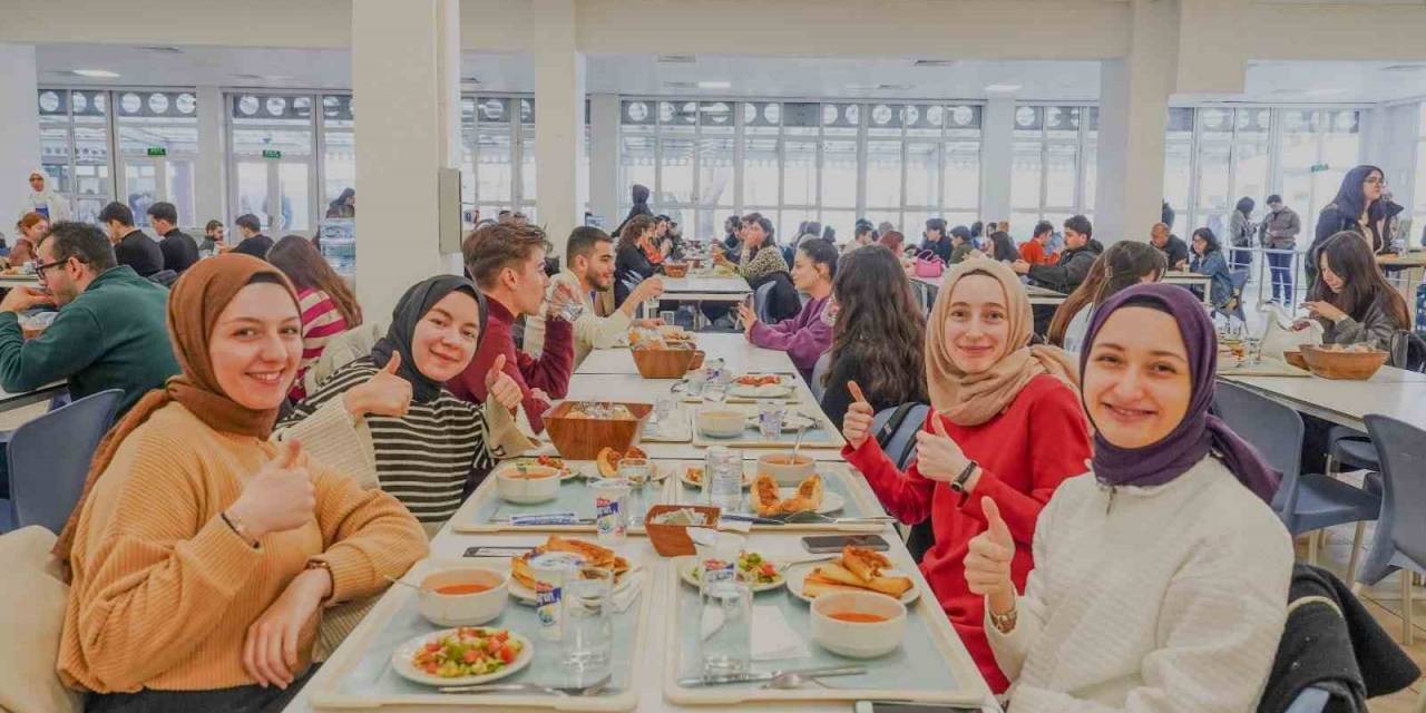 Anadolu Üniversitesi Yemekhanesi Ramazan Ayında Da Hizmet Verecek