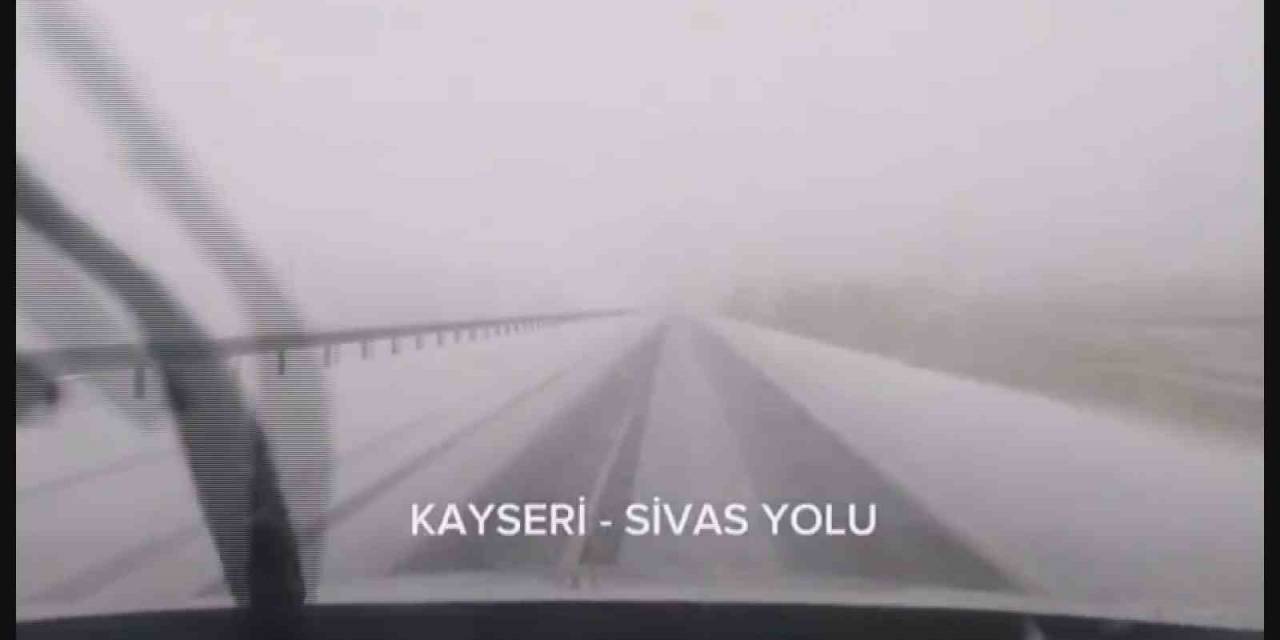 Polis Ekiplerinden Yol Durum Bilgilendirmesi