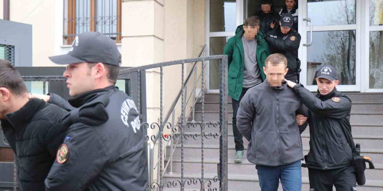 Aracının Önünde Bıçaklanarak Öldürülmüştü: O Cinayette Tutuklu Sayısı 4 Oldu