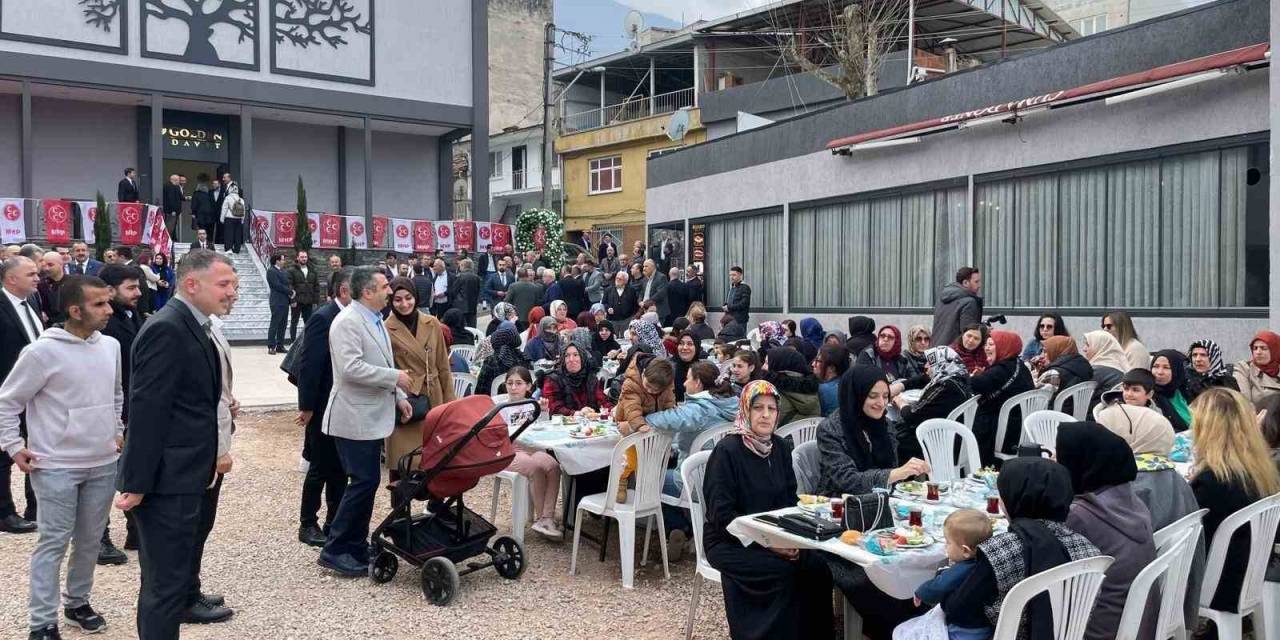 Mhp’nin "Yıldırım’ın Gücü Kadınlarımız" Buluşmasından Salon Doldu Taştı