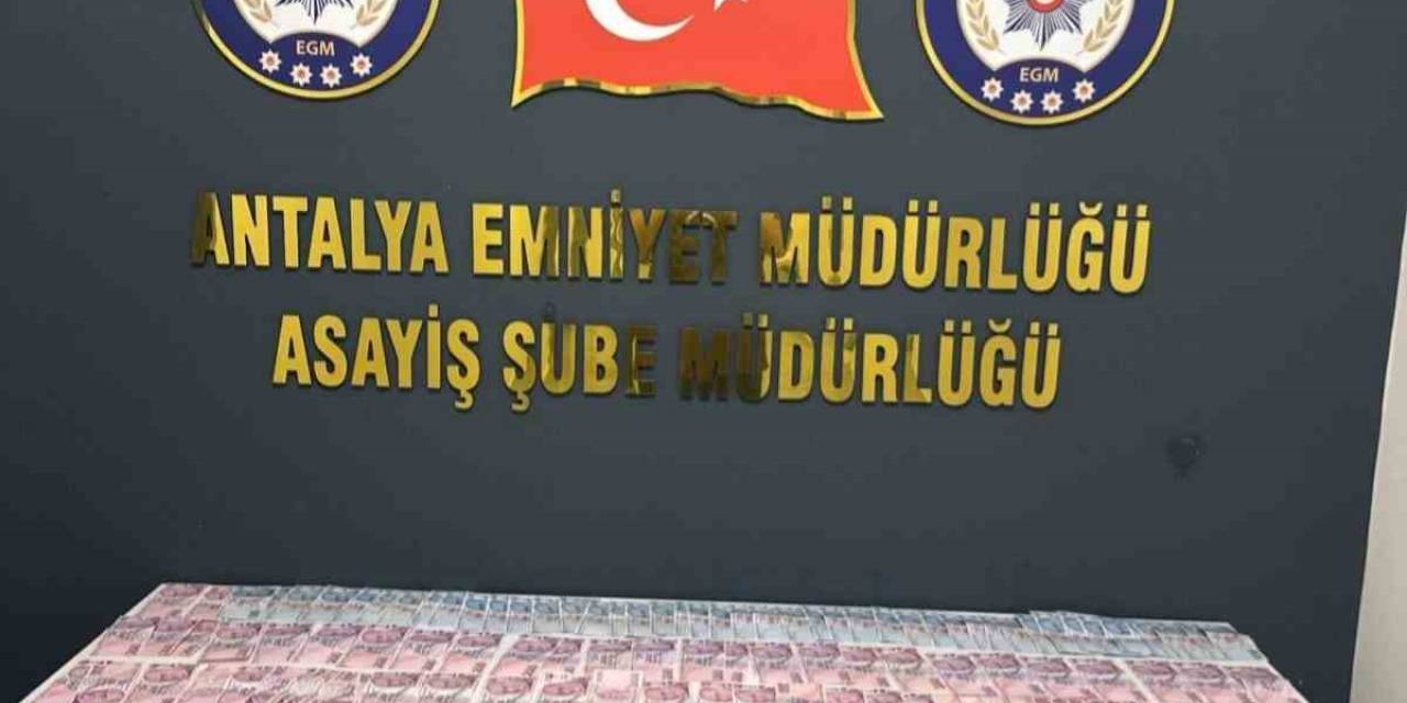 Evden Döviz Ve Ziynet Eşyası Çalan Hırsız Yakalandı