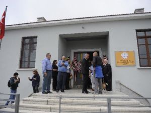 Rum Ortaokul Ve Lisesi 40 Yıl Sonra Eğitime Başladı