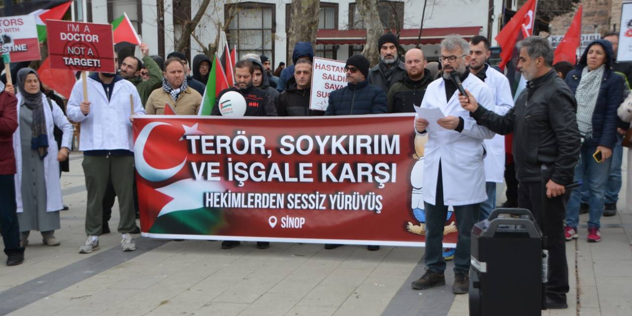 Sinop’ta Sağlık Çalışanlarından Gazze İçin “Sessiz Yürüyüş”