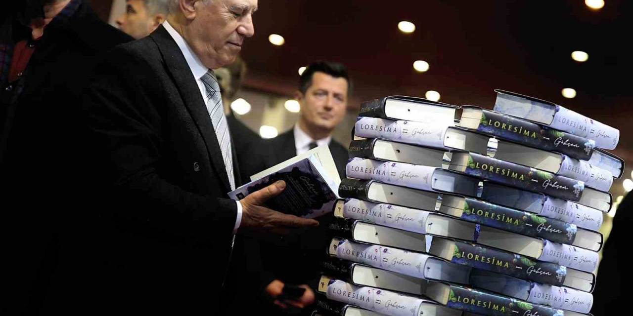 Bozbey, Kitapseverlerle Buluştu