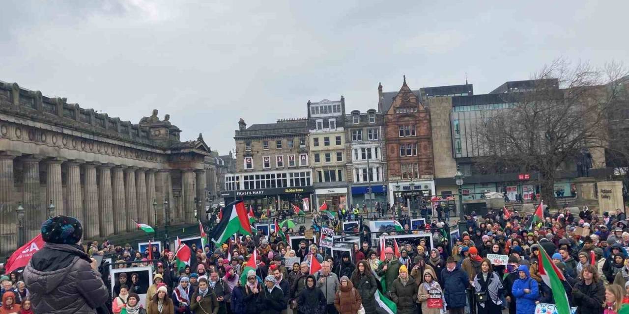 İskoçya’da Filistin’e Destek Gösterileri Sürüyor