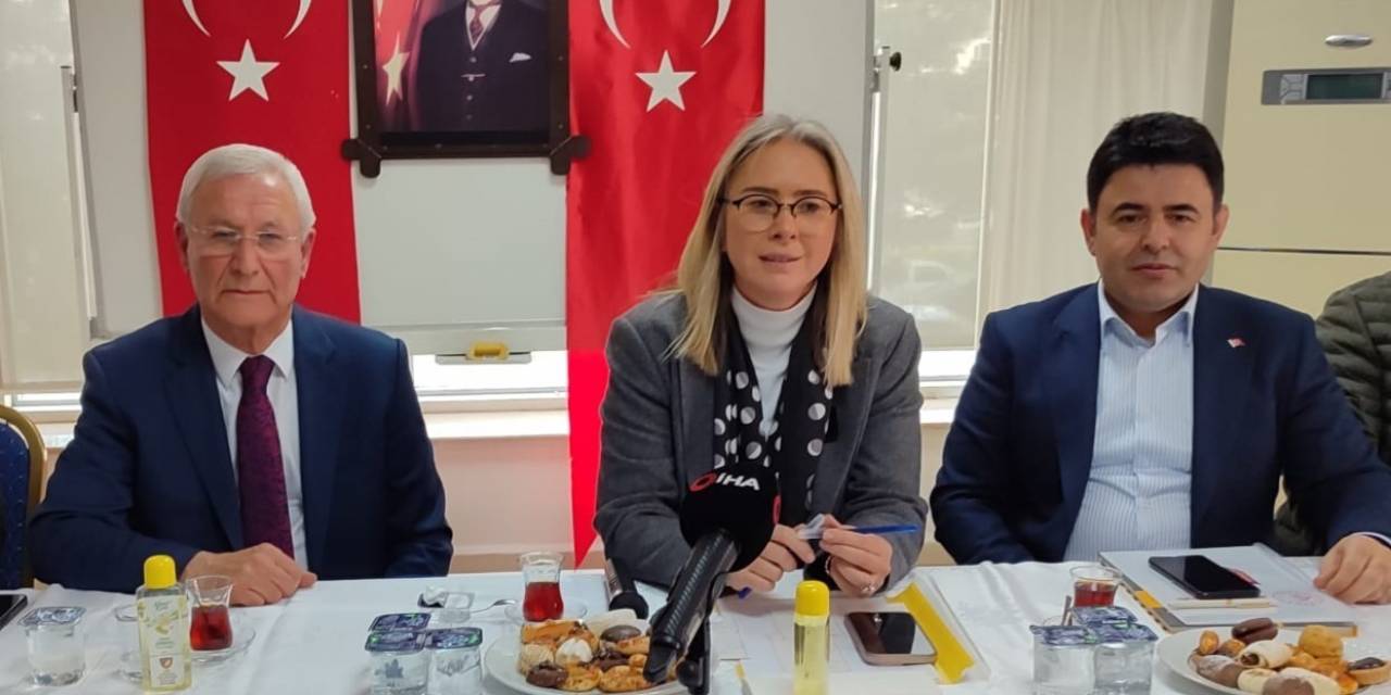 Bakan Yardımcısı Boyraz, İzmir’de Taksicilerle Bir Araya Geldi