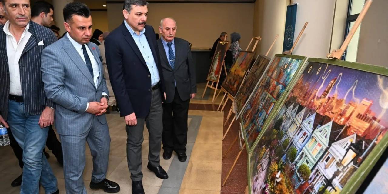 Çocuklar Sanatlarını Sergiledi