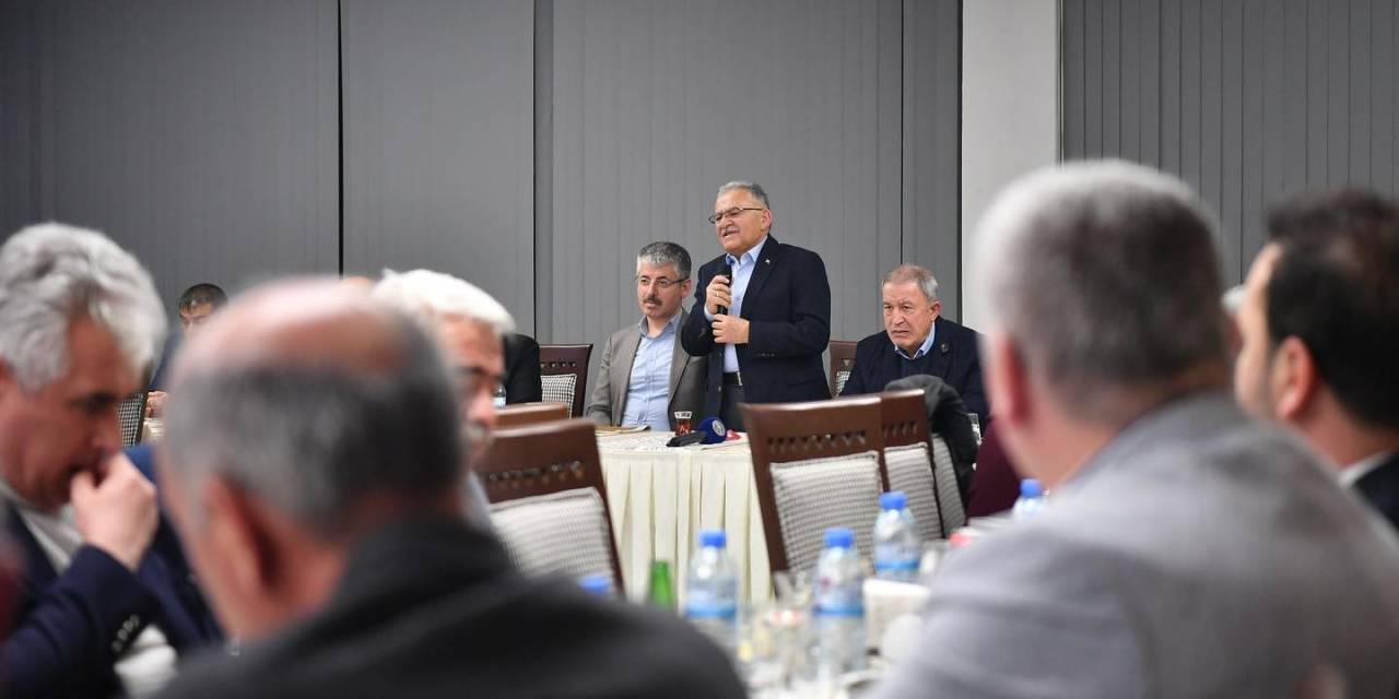 Başkan Büyükkılıç, Meclis Üyeleriyle Bir Araya Geldi