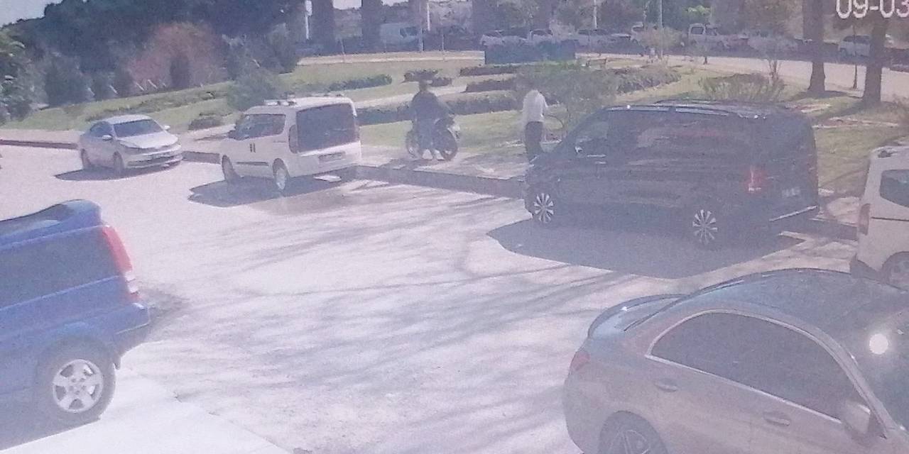 Kazada Yaralanan Arkadaşını Ve Motosikletini Olay Yerinden Kaçırdı