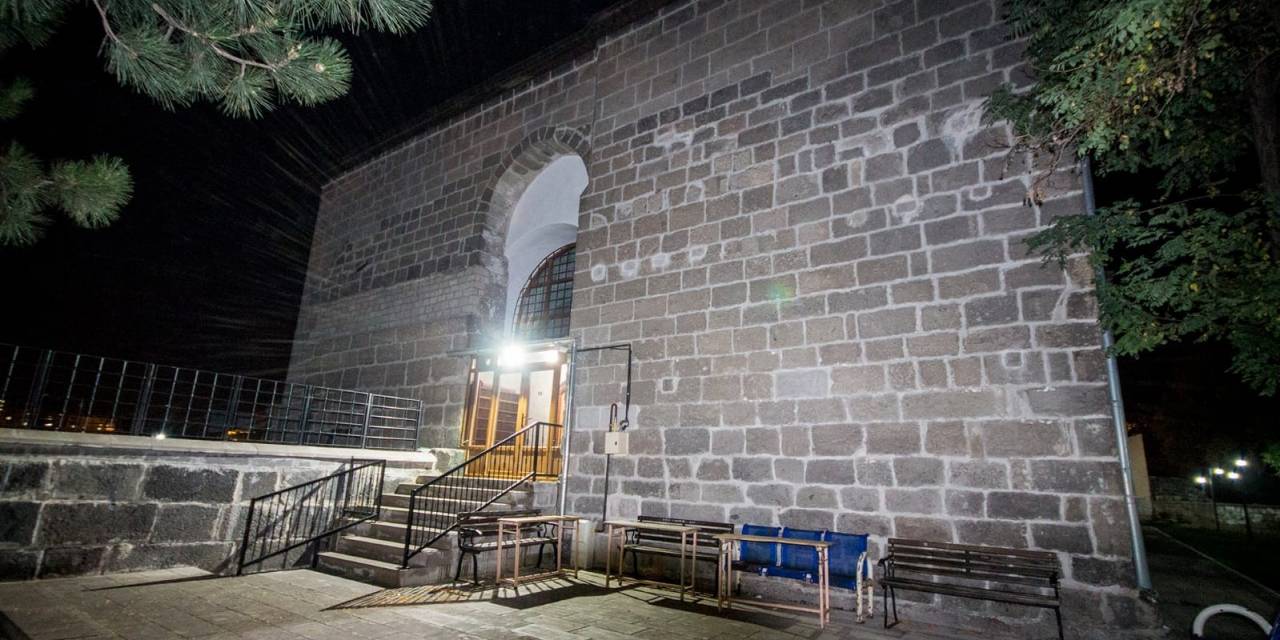 Kayseri’de Teravih Namazının İlk Durağı ‘Battal Mescidi’