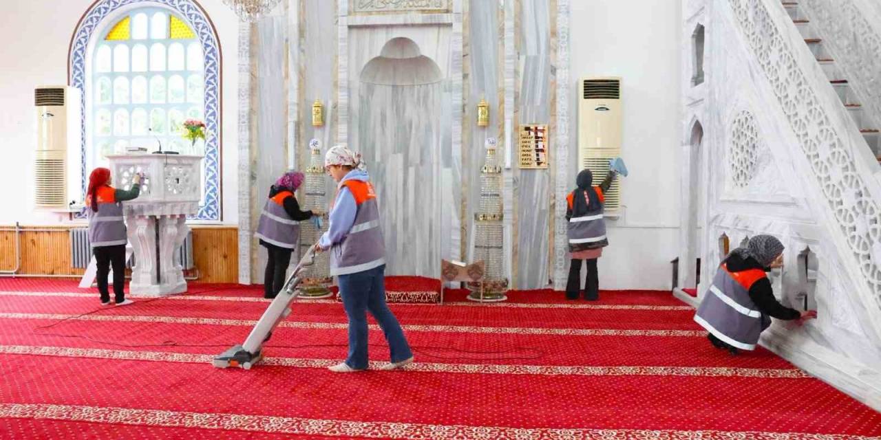 Altınordu’da Camiler Ramazan Ayına Hazırlandı