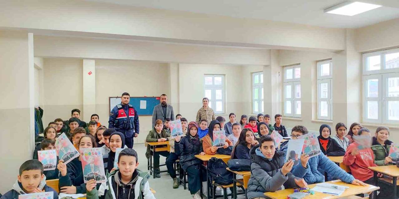 Öğrencilere Güvenli İnternet Kullanımı Anlatıldı