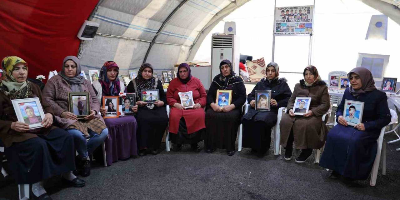 Diyarbakır Anneleri Ramazan Ayına Evlatlarının Yolunu Gözleyerek Giriyor