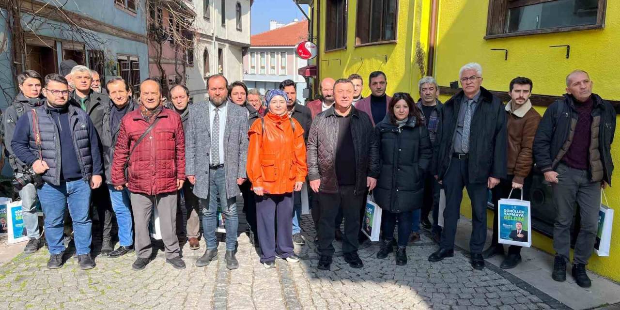 Özkan Alp Gazetecilerle Bir Araya Geldi