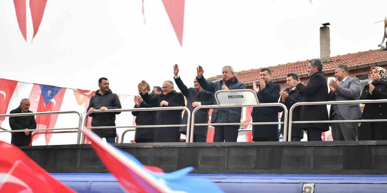 Büyükkılıç: “Kayseri’de Efsane Belediyecilikten Söz Ediliyor”