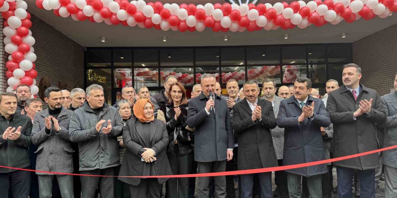 Elmas Park Görkemli Törenle Açıldı