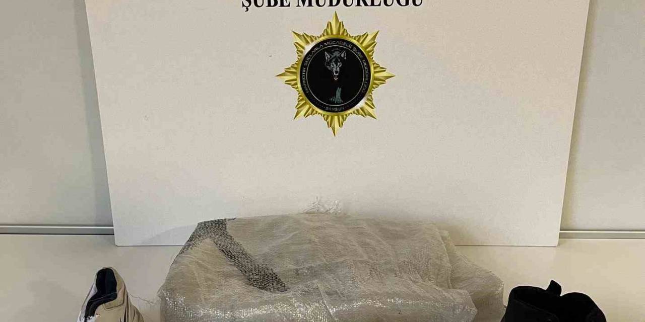 Polis Ayakkabı İçine Zulalanmış Uyuşturucu Ele Geçirdi