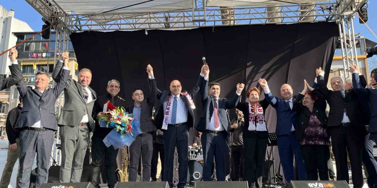 İyi Parti Genel Başkanı Akşener Bandırma’da