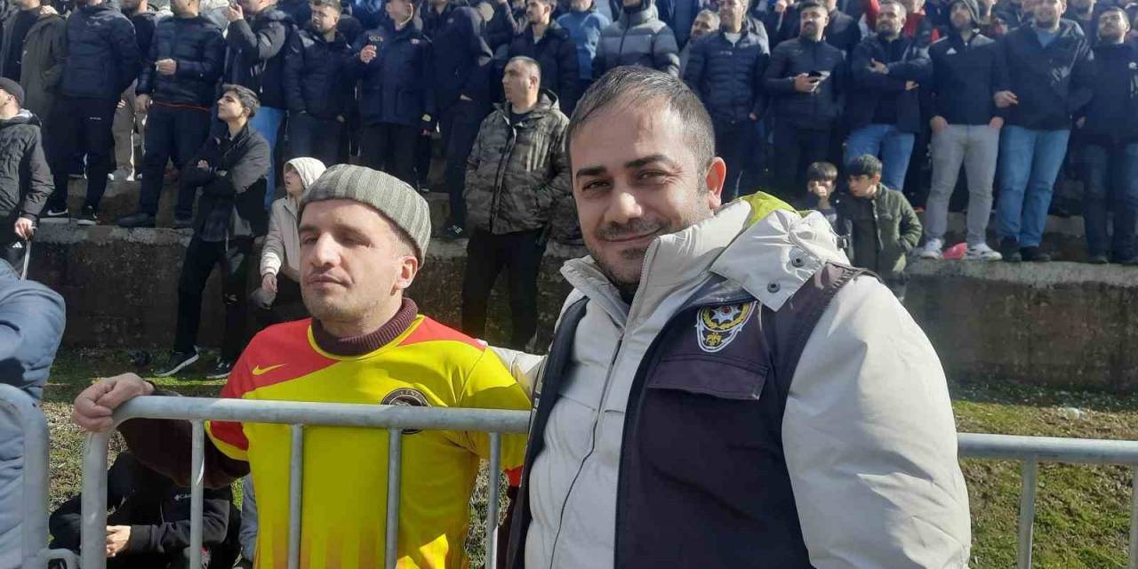 Polis Memuru, Görme Engelli Gence Maçı Anbean Anlattı