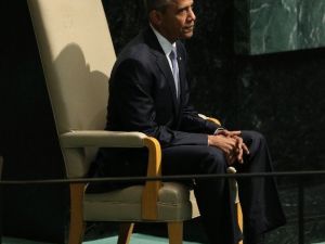 Obama: “Bir Diktatör On Binlerce İnsanı Katlediyor”