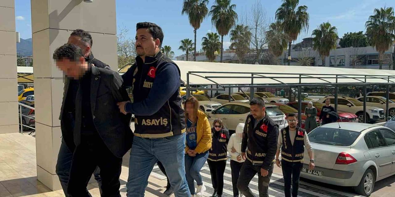 Diş Hekiminin Ölümünde Eşi Ve 2 Şüpheli Gözaltına Alındı