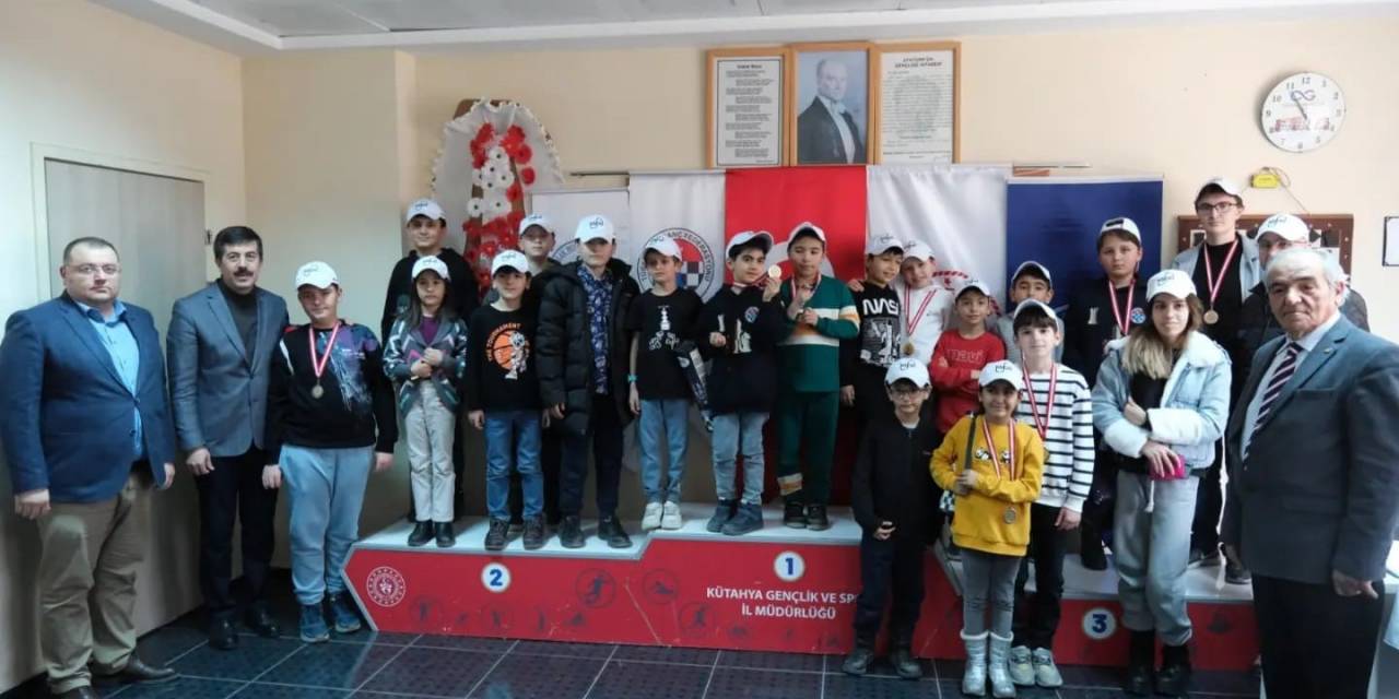 Kütahya’da Tıp Bayramı Satranç Turnuvası