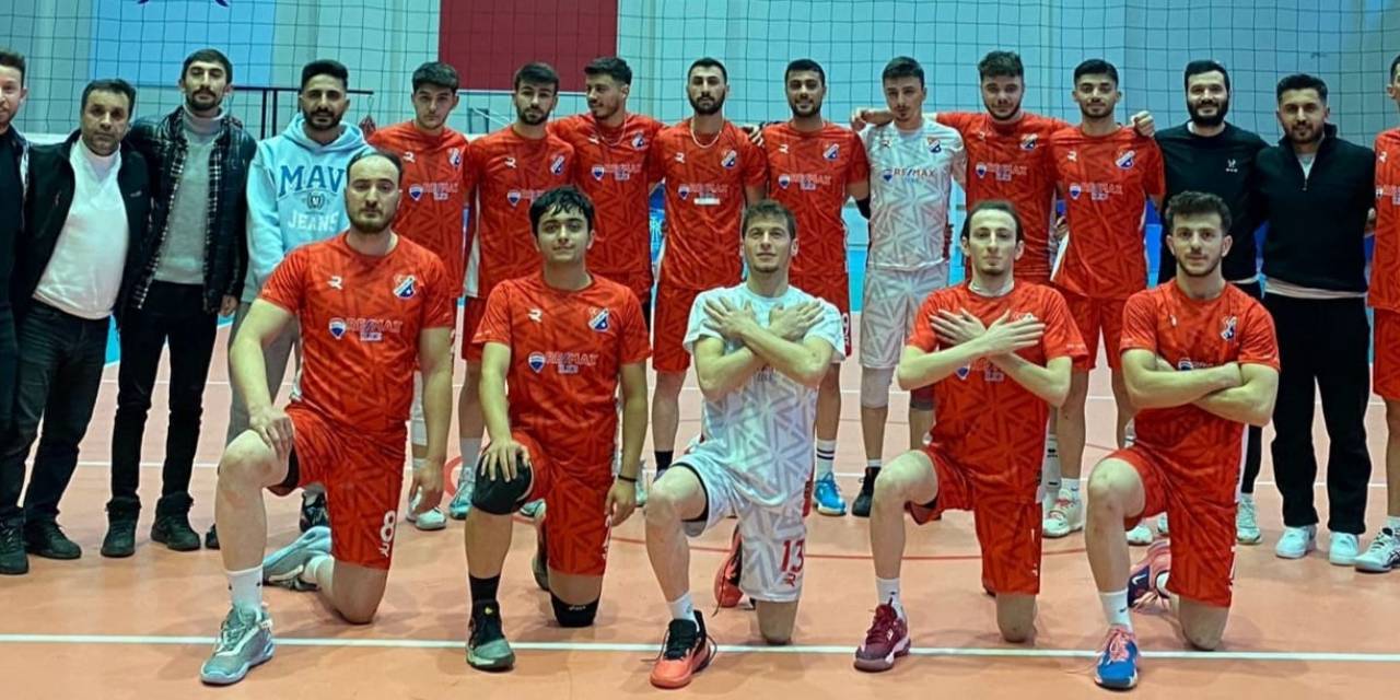 Aşkale Voleybol Takımı Bir Üst Turda