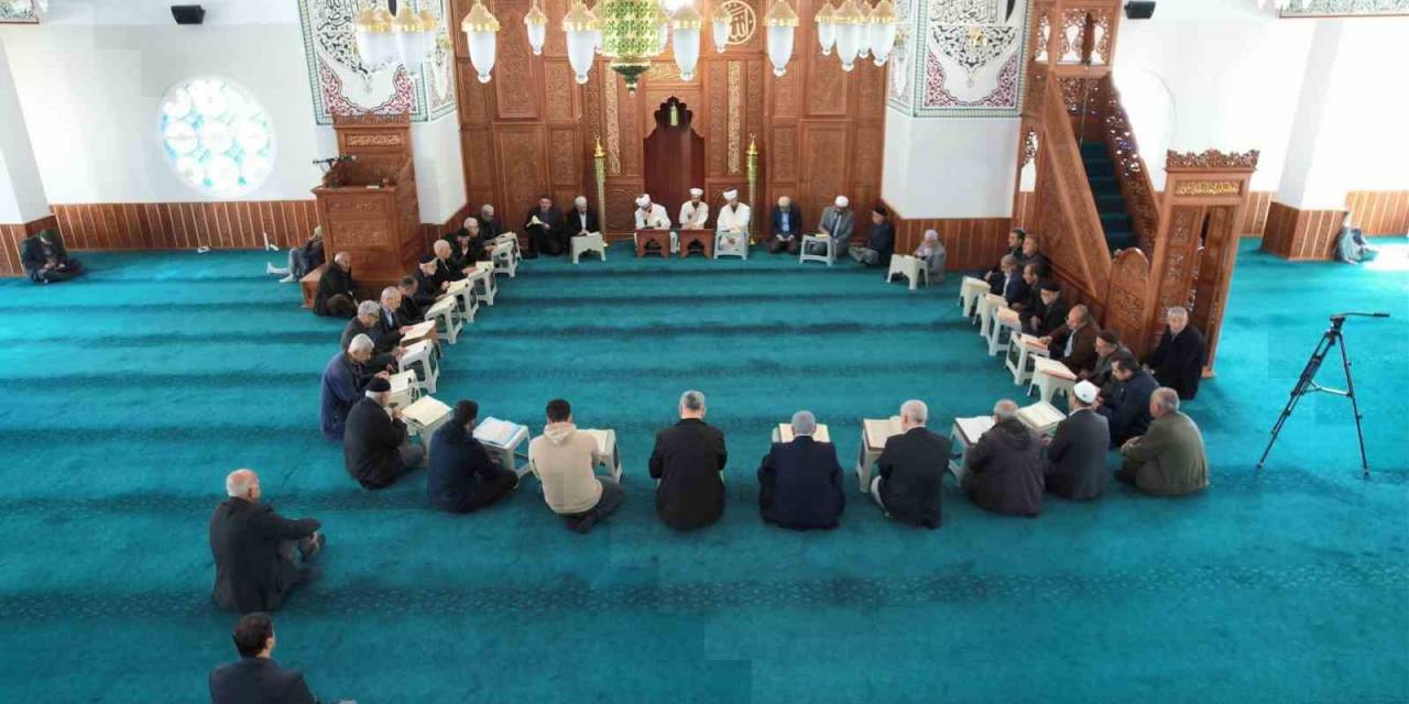 Camilerde Mukabele Başladı