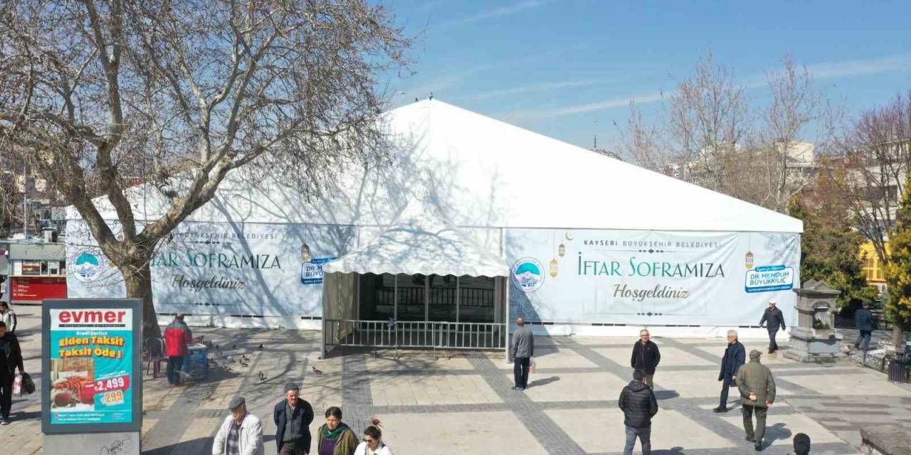 Kayseri’de İftar Sofraları Büyükşehir’den