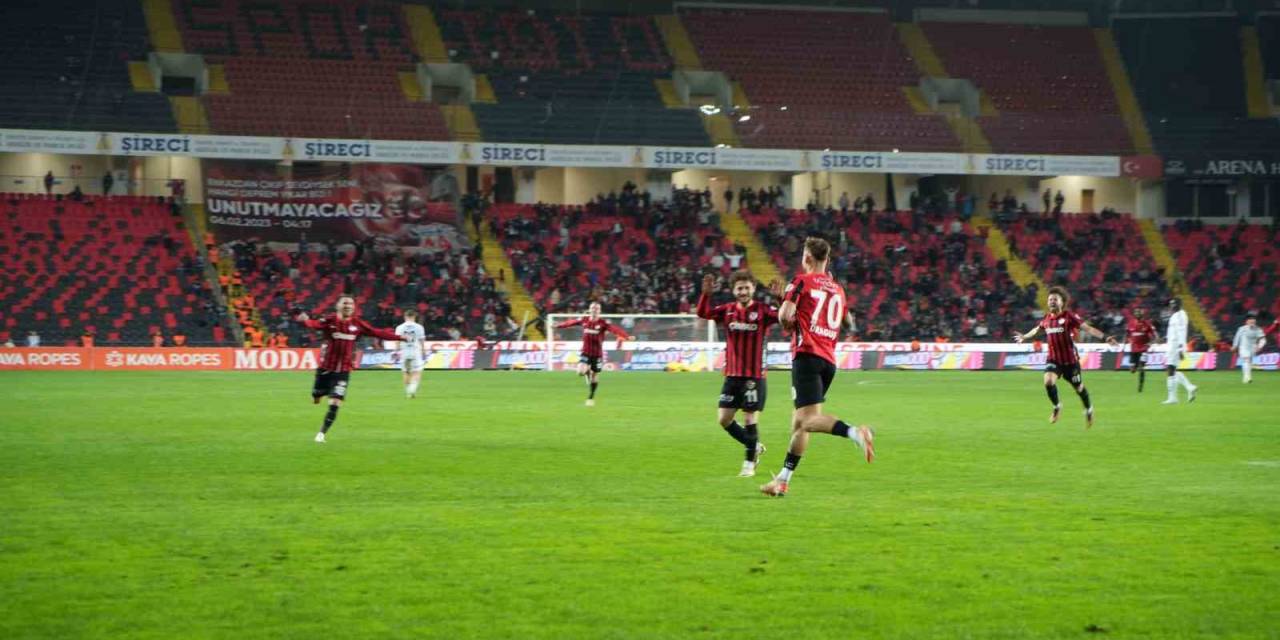 Trendyol Süper Lig: Gaziantep Fk: 2 - Beşiktaş: 0 (Maç Sonucu)