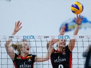 Milliler, 2015 Cev Dela Avrupa Bayanlar Voleybol Şampiyonası’nda Çeyrek Finalde