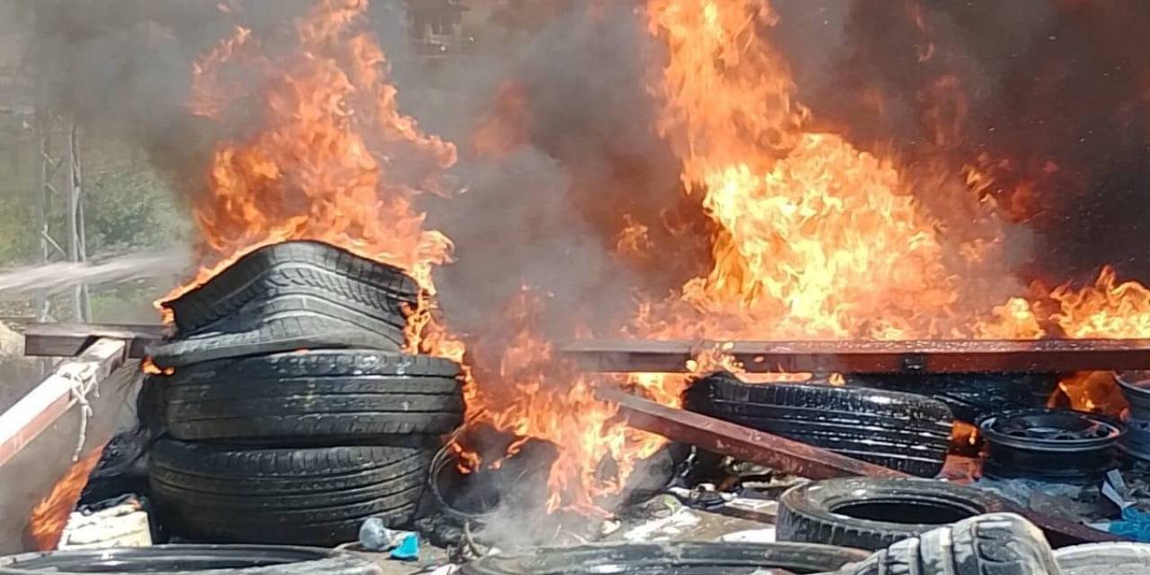 Lastikçide Çıkan Yangında Alevler Korkuttu