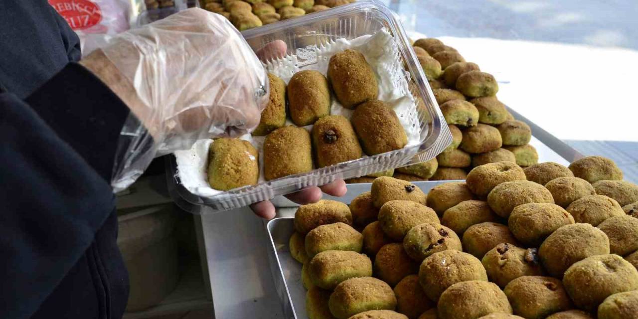 Ramazan Sofralarının Vazgeçilmez Tatlısı: "Kerebiç"