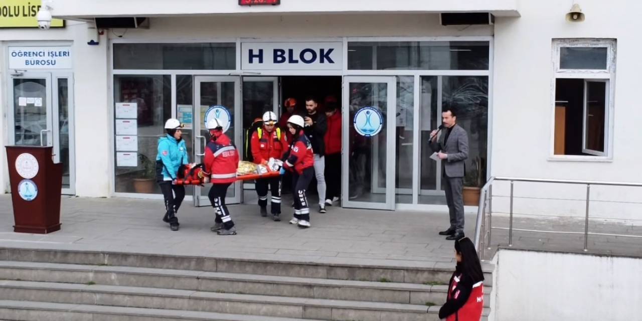 Lisede Ki Tatbikat Gerçeğini Aratmadı