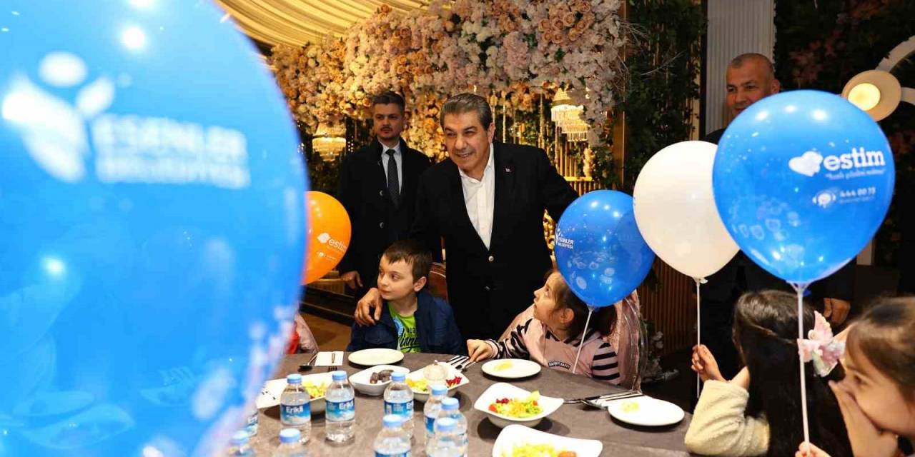 Esenler’de Minikler İftar Sofrasında Buluştu