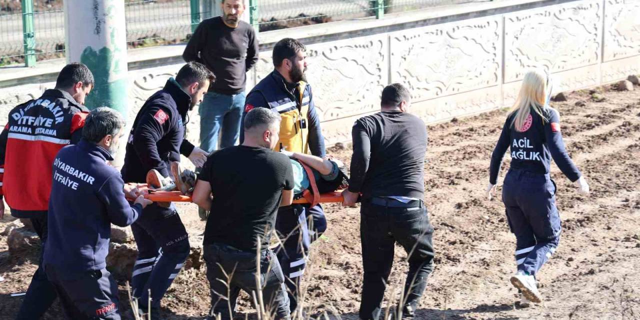 Diyarbakır’da Rehabilitasyon Servisi Takla Attı: 4’ü Çocuk, 9 Yaralı