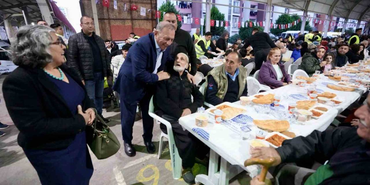 Seyhan’da 16 Ayrı Noktada İftar Sofrası