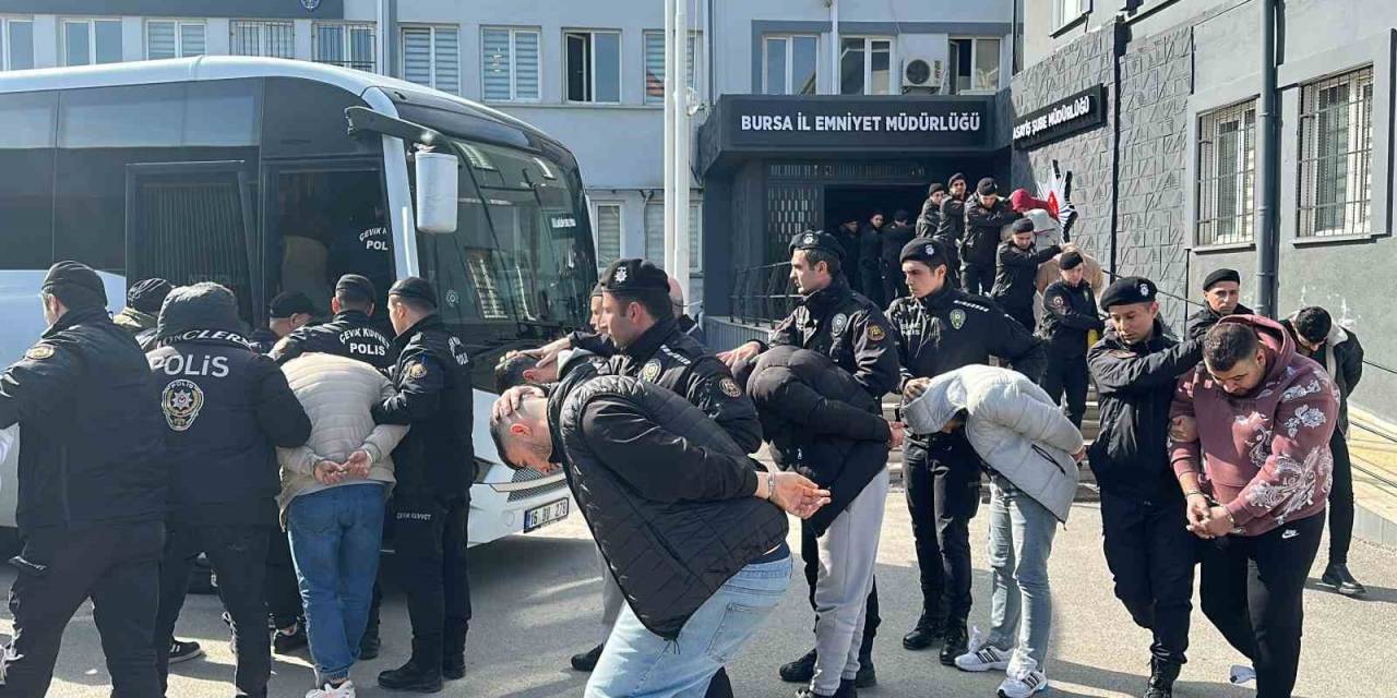 Bursa’da Fuhuş Çetesine Şafak Vakti Operasyon: 19 Tutuklama