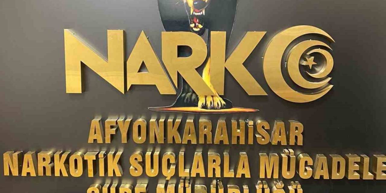 Uyuşturucu Operasyonunda Yakalanan 4 Kişiden İkisi Tutuklandı