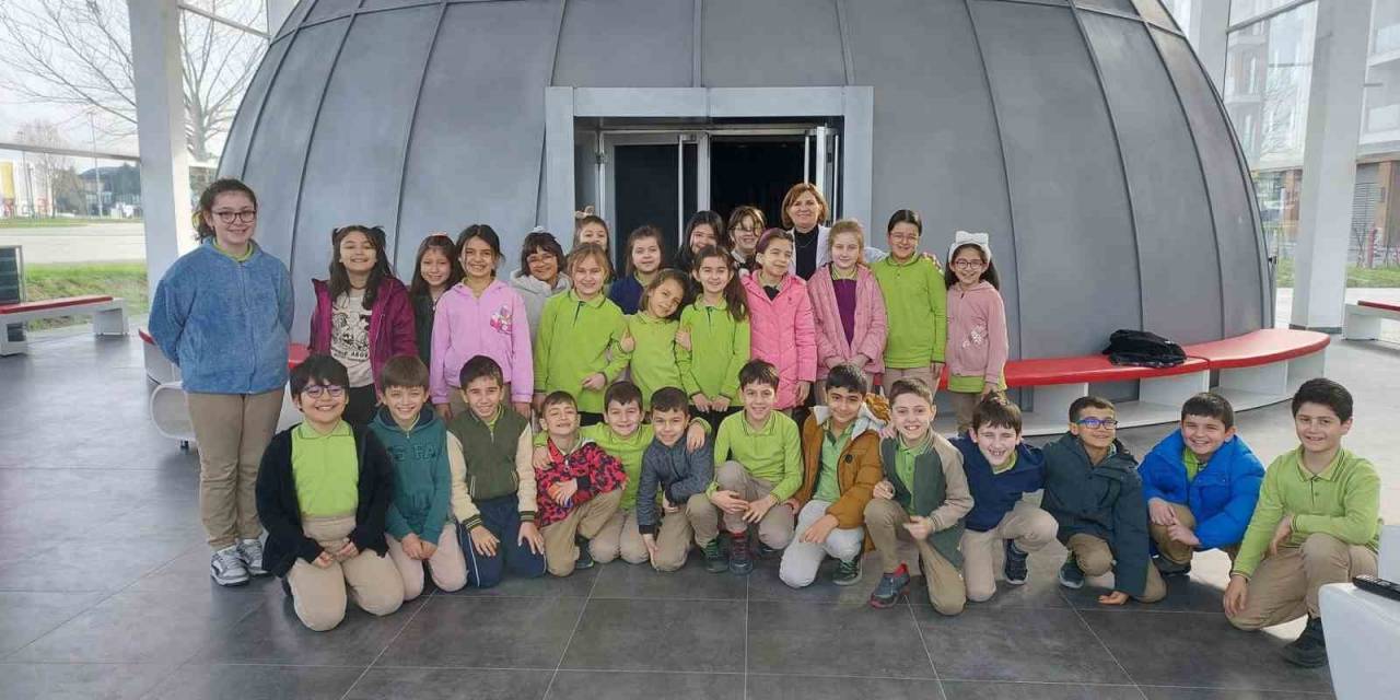 Planetaryum’a Miniklerden Yoğun İlgi