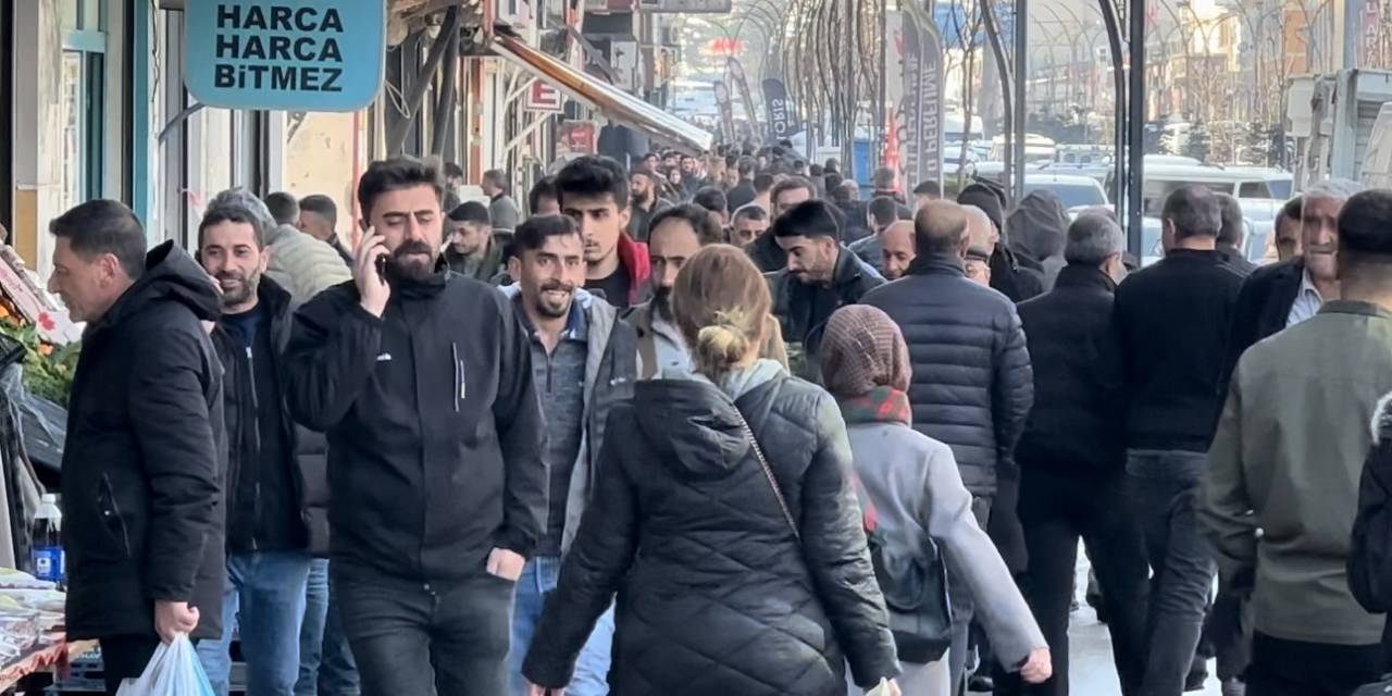 Yüksekova Ramazan Ayıyla Şenlendi