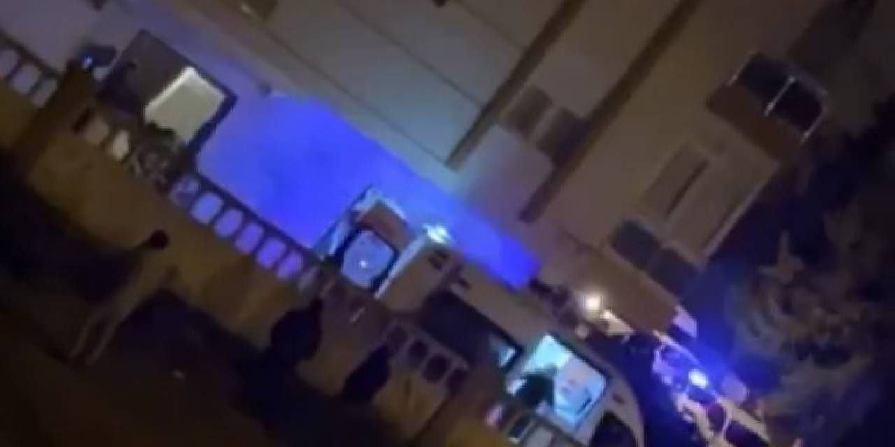 Kıskançlık Ve Maddi Anlaşmazlık Yaşadığı Karısını Bıçaklayarak Öldürdü