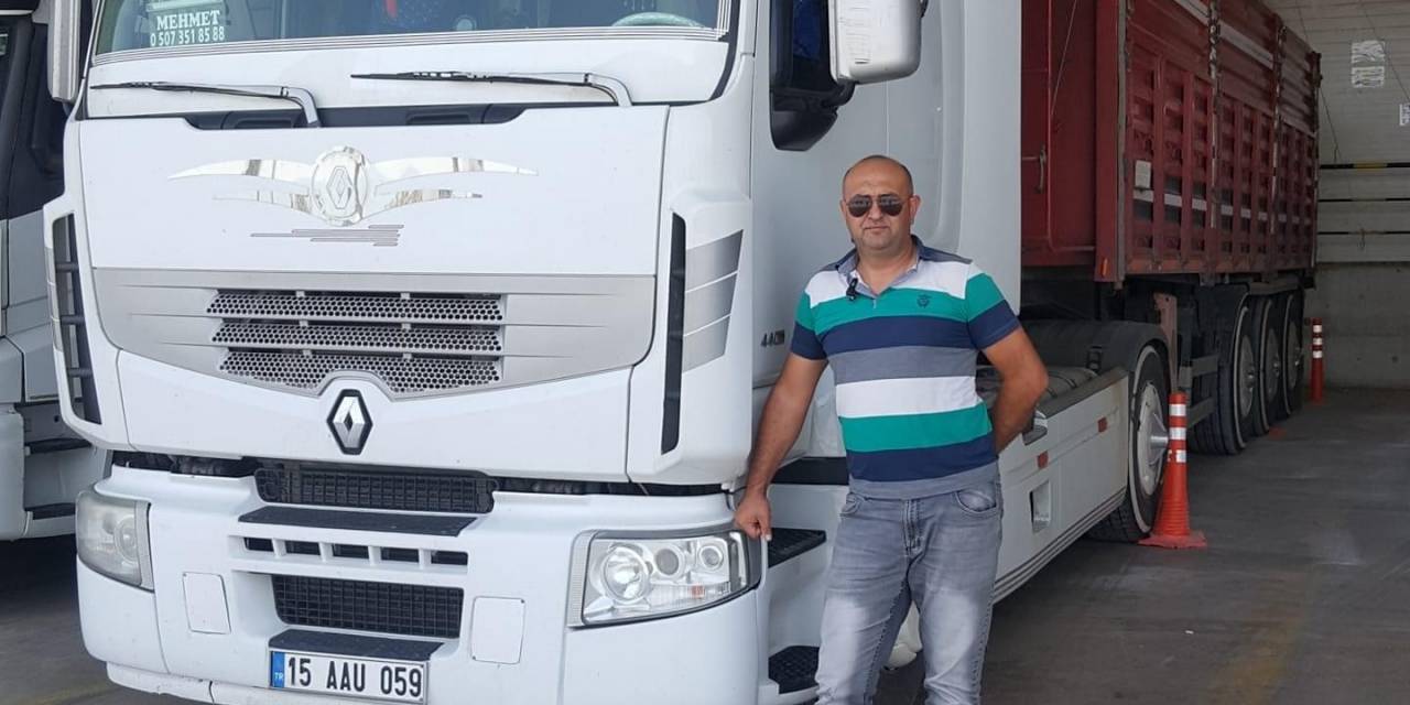 Burdur’da Üzerine Mermer Bloğu Düşen Tır Sürücüsü Hayatını Kaybetti