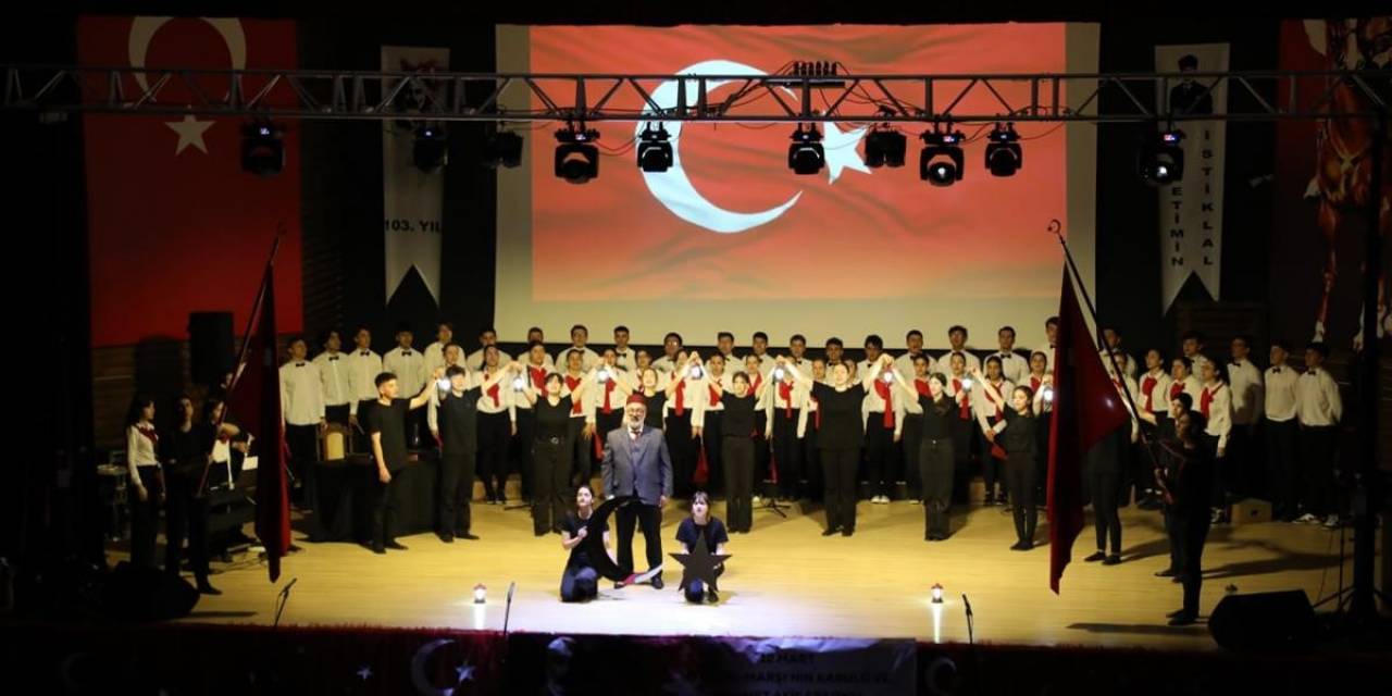 Edremit’te İstiklal Marşı’nın Kabulünün 103. Yılı Kutlandı