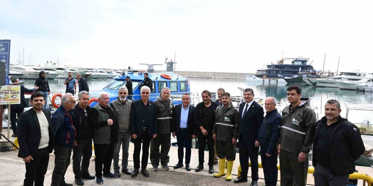 Başkan Böcek," Denizimizi Koruyup, Denizcilerimizi Destekleyeceğiz"