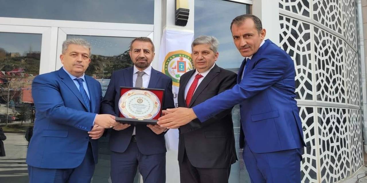 Başkan Altun: “Engelleri Birlikte Aşıyoruz”