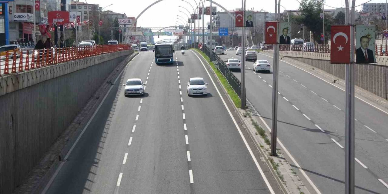 Diyarbakır’da 3 Kız Çocuğunun Tehlikeli Oyunu Kamerada